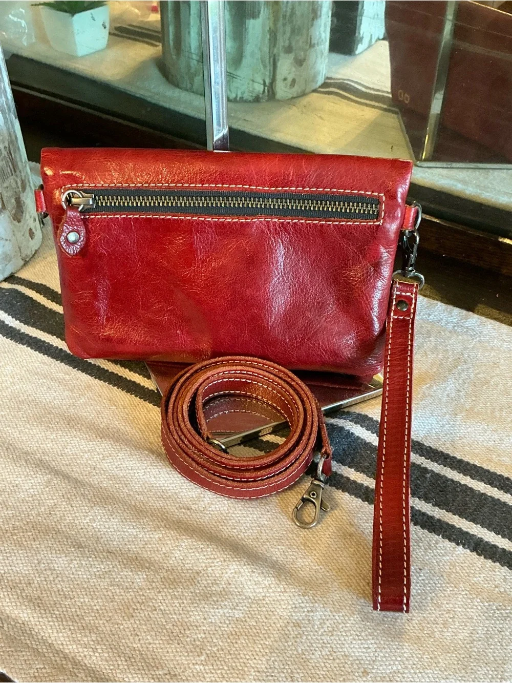 Bed Stu Leather Cadence Wallet Wristlet Crossbody Bag Red Rustic MSRP $179